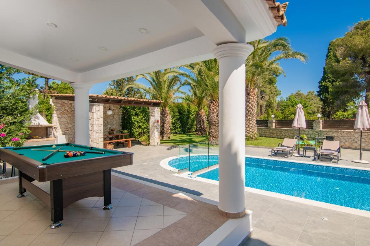 Luxury Villa Vanato & Pool Koukounaria Luaran gambar