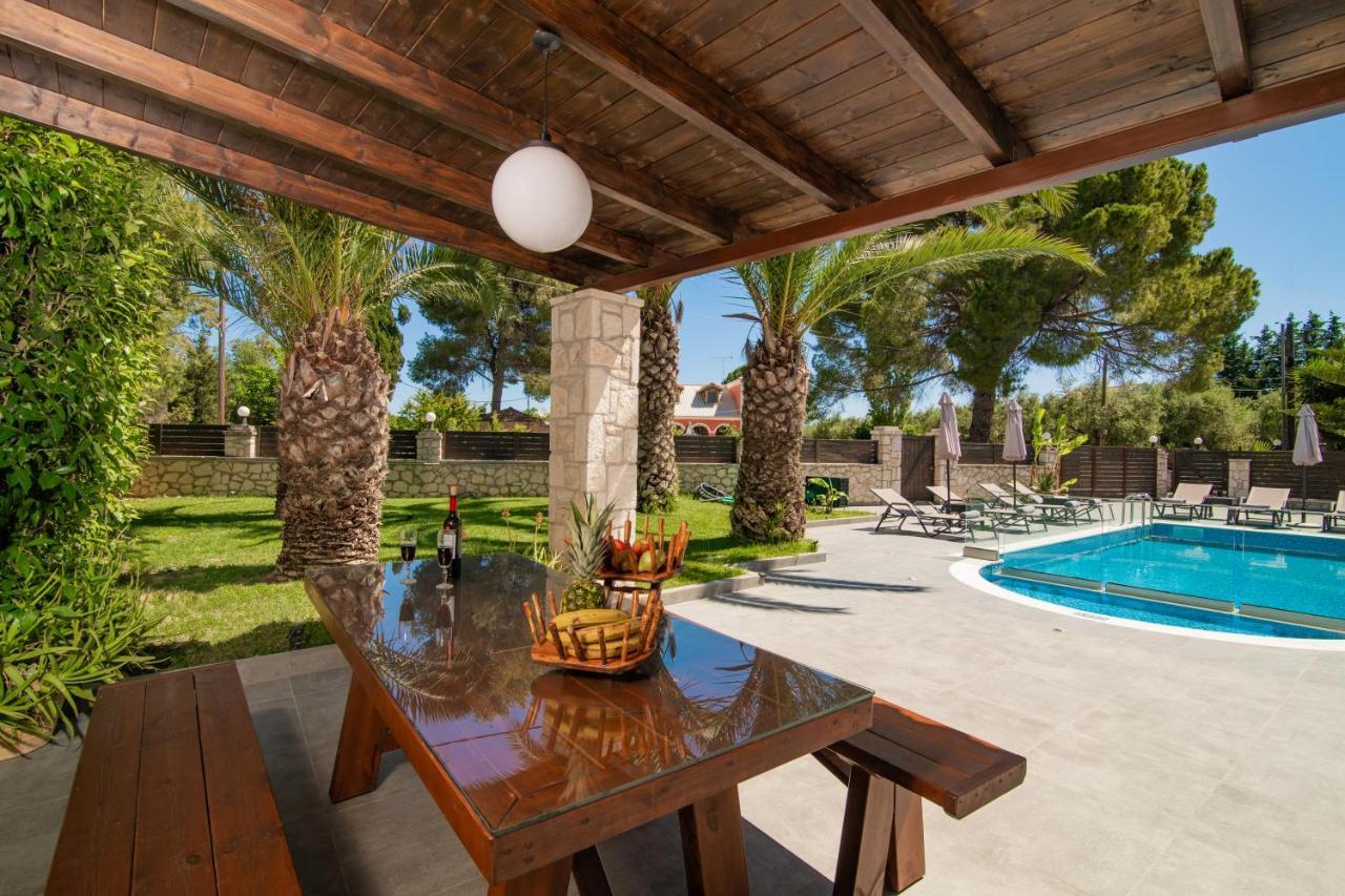 Luxury Villa Vanato & Pool Koukounaria Luaran gambar