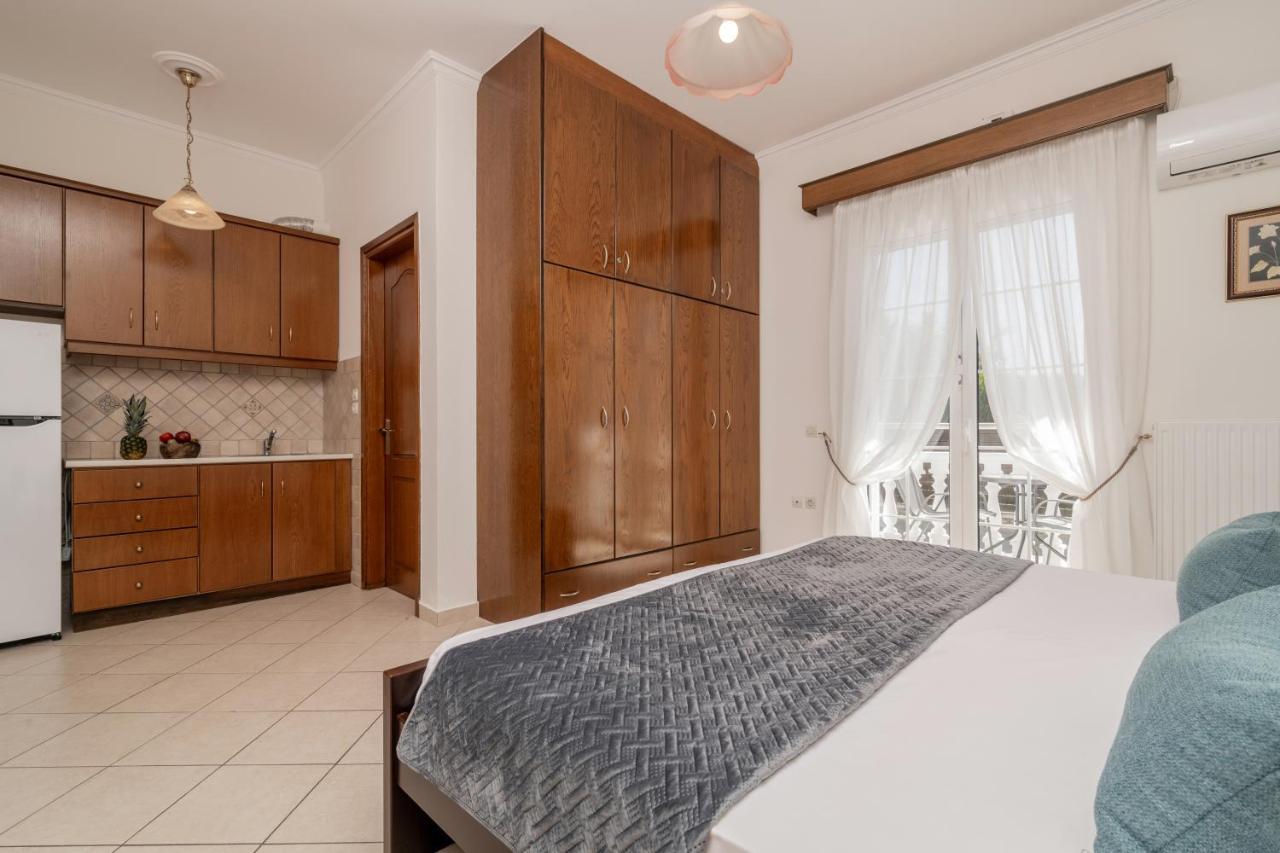 Luxury Villa Vanato & Pool Koukounaria Luaran gambar