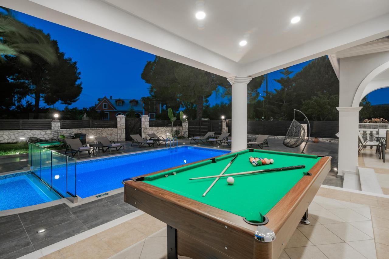 Luxury Villa Vanato & Pool Koukounaria Luaran gambar