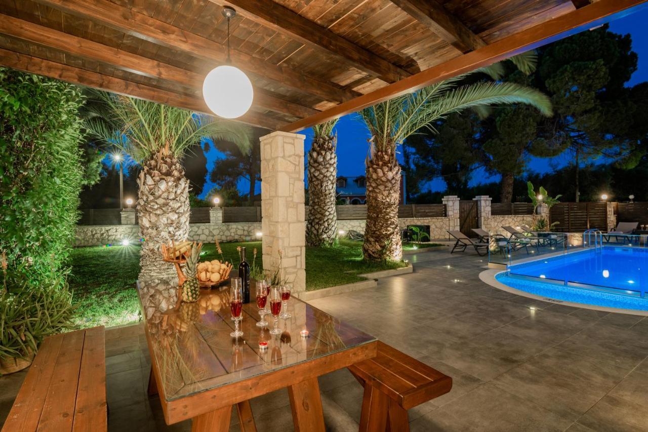 Luxury Villa Vanato & Pool Koukounaria Luaran gambar