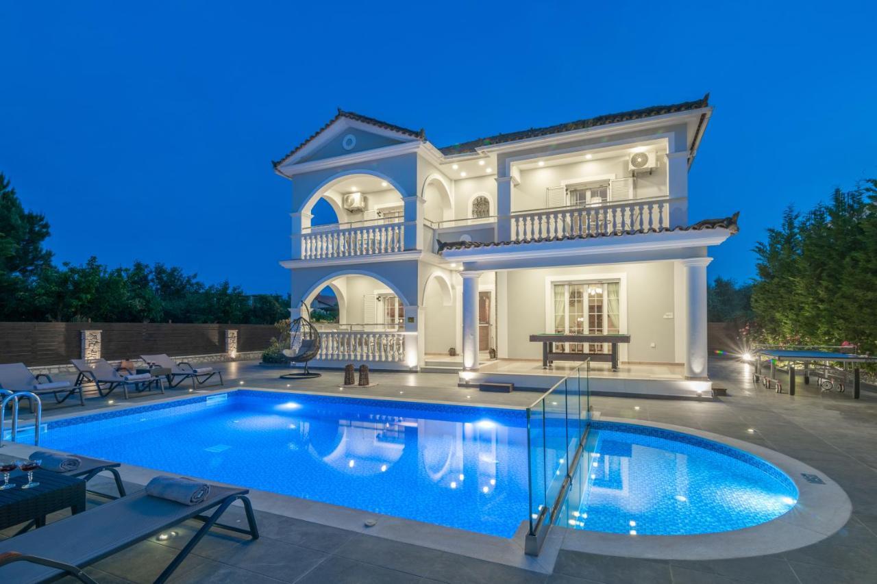 Luxury Villa Vanato & Pool Koukounaria Luaran gambar